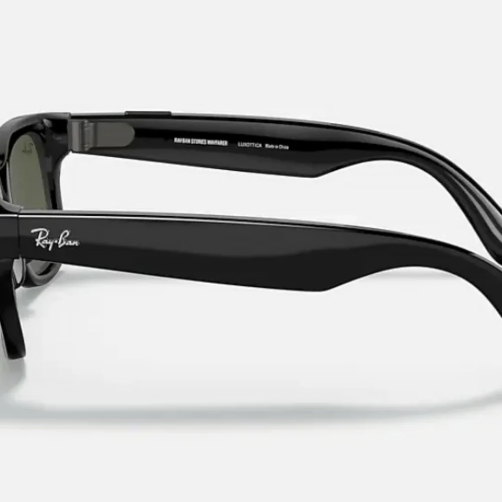 Ray-Ban Wayfarer Stories